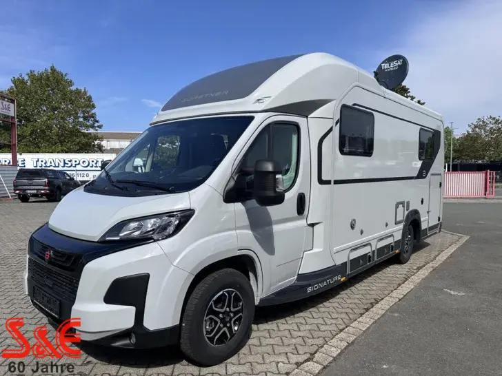 Fahrzeugbild Bürstner Signature SFT 7.5 #1