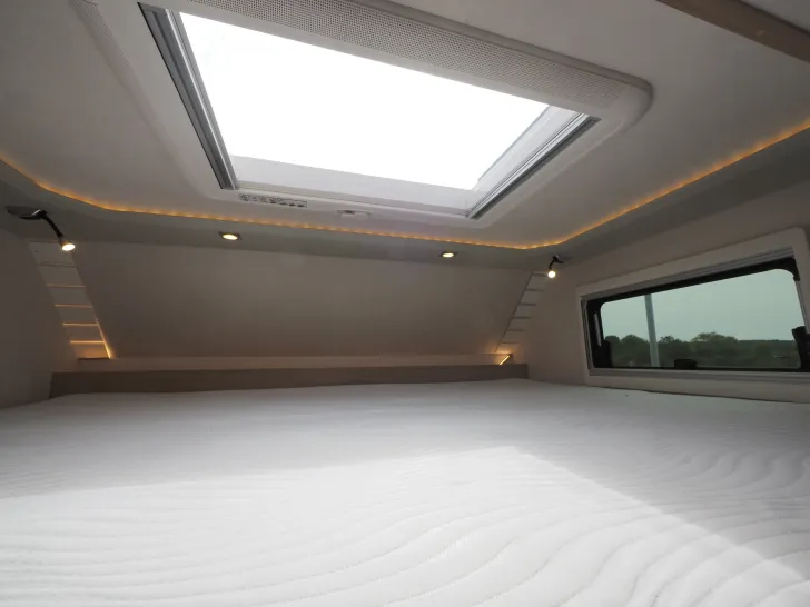 Fahrzeugbild Phoenix TopX 9300 BMLX, Hubstütz., Lithium, Solar, uvm #32