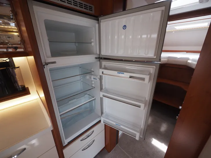 Fahrzeugbild Phoenix 8300 BMRSLG, Luxuspak., Lith. & Solar, Klima #21