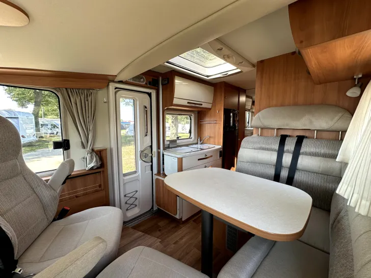 Fahrzeugbild Hymer Exsis-i 588 #12