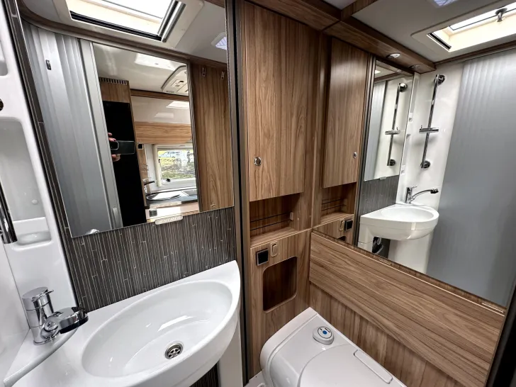 Fahrzeugbild Hymer Exsis-I 474 *180PS*Style-Paket* #23