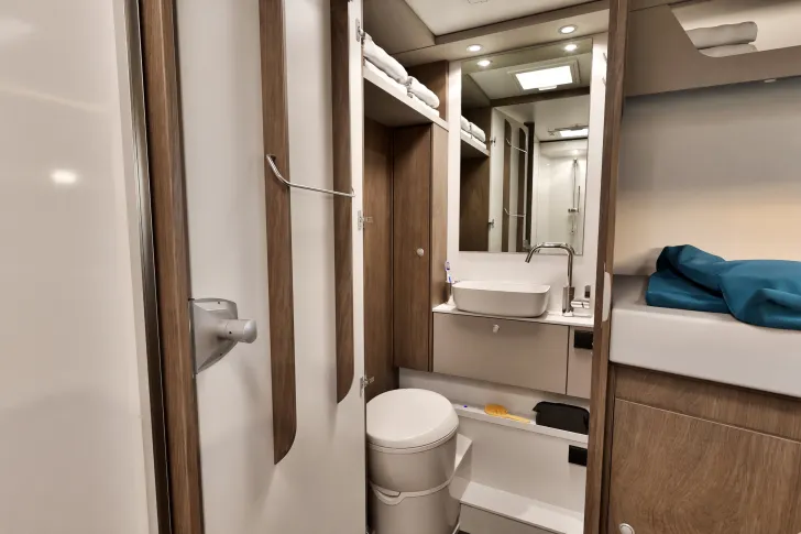 Fahrzeugbild Carado I447 pro+ *180PS*WIFI*Solar* #14