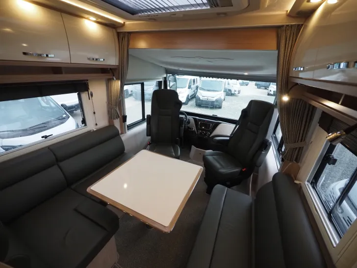 Fahrzeugbild Phoenix Top-Liner 8800 BMB, Luxuspaket, Klima, uvm. ! #7