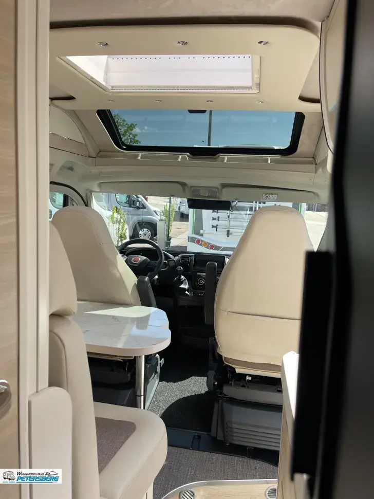 Fahrzeugbild Eura Mobil Van 635 EB Mondial- u. Fahrassistenzpaket #16