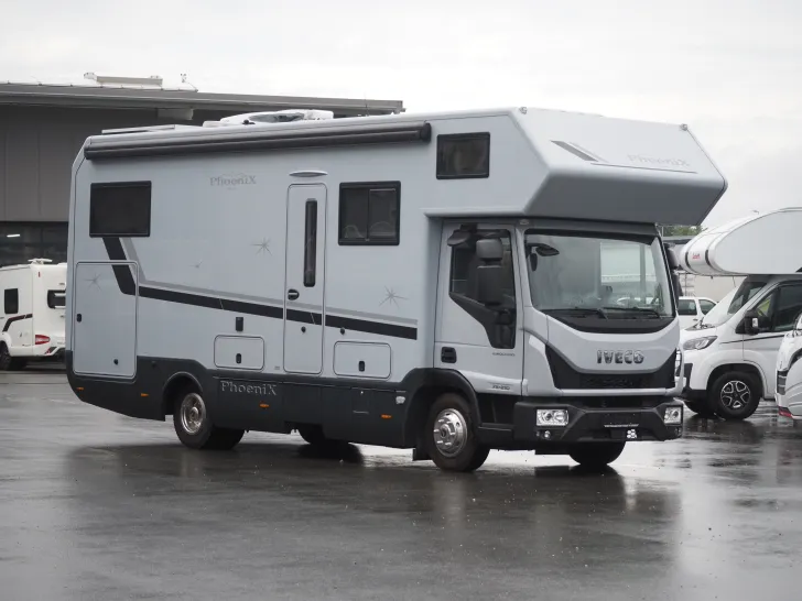 Fahrzeugbild Phoenix 8300 LX, Luxuspak., Luftfed., Lithiumpak., SAT #2