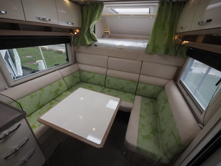 Fahrzeugbild Phoenix 8300 LX, Luxuspak., Luftfed., Lithiumpak., SAT #10