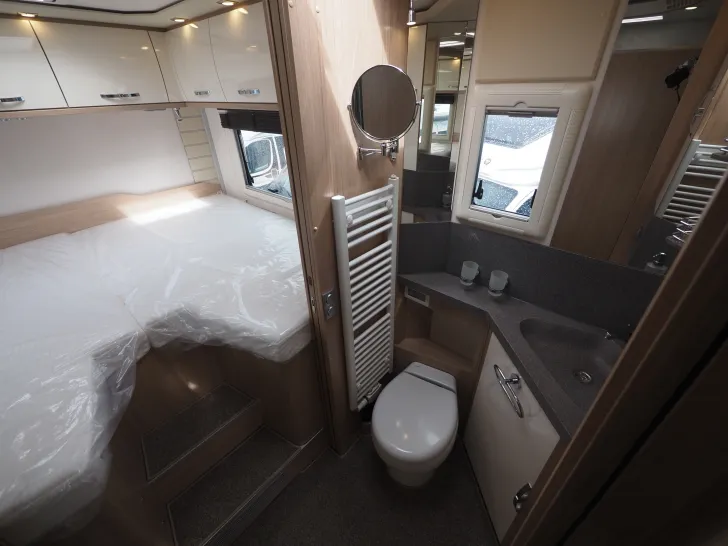 Fahrzeugbild Phoenix 8300 LX, Luxuspak., Luftfed., Lithiumpak., SAT #20