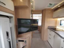 Fahrzeugbild Phoenix 8300 LX, Luxuspak., Luftfed., Lithiumpak., SAT #28