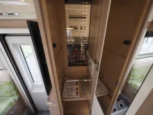 Fahrzeugbild Phoenix 8300 LX, Luxuspak., Luftfed., Lithiumpak., SAT #29