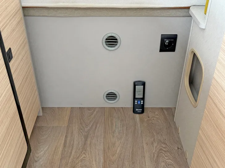Fahrzeugbild Hymer Eriba Touring 550 mit Truma-Klimaanlage #9