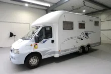 Fahrzeugbild Frankia T 740 BD Comfort/Festbett/Garage/Solar/Markise #2
