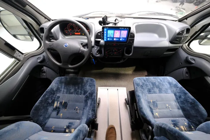 Fahrzeugbild Frankia T 740 BD Comfort/Festbett/Garage/Solar/Markise #8