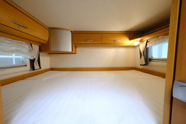 Fahrzeugbild Frankia T 740 BD Comfort/Festbett/Garage/Solar/Markise #13