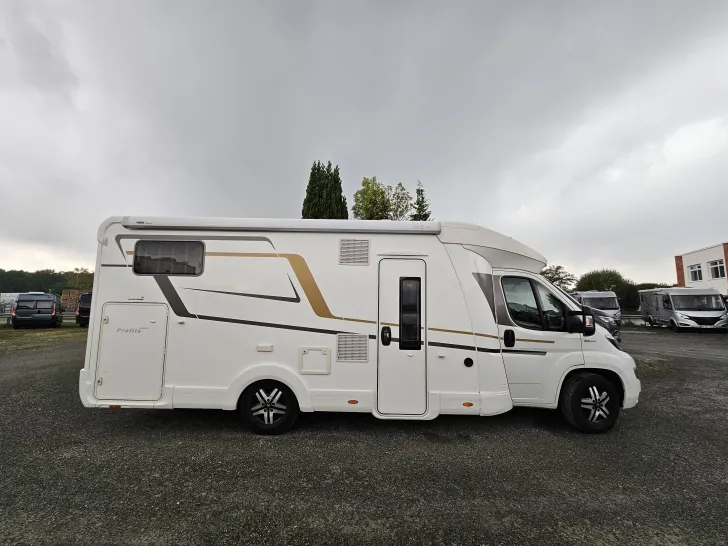 Fahrzeugbild Eura Mobil Profila T 720 EB Maxi 4,4 To. Luftfeder, 160 PS #5
