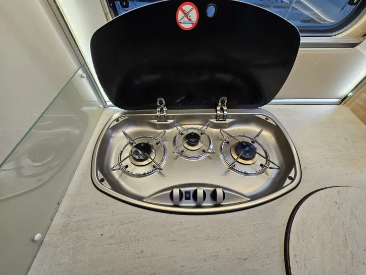 Fahrzeugbild Eura Mobil Profila T 720 EB Maxi 4,4 To. Luftfeder, 160 PS #13