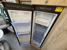 Fahrzeugbild Eura Mobil Profila T 720 EB Maxi 4,4 To. Luftfeder, 160 PS #20