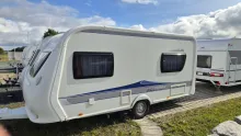 Fahrzeugbild Hobby De Luxe 460 LU #3