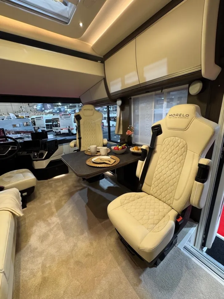 Fahrzeugbild Morelo Grand Empire 118 GSB #8