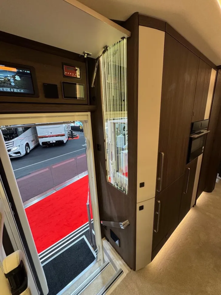 Fahrzeugbild Morelo Grand Empire 118 GSB #11