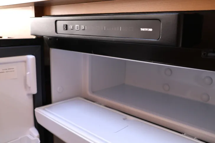 Fahrzeugbild Bürstner Ventana 440 TS Vorzelt | Dusche |Top zustand #24