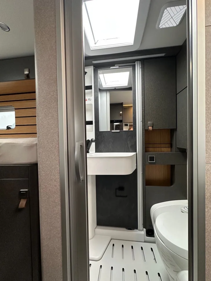 Fahrzeugbild Hymer ML-T CrossOver 570 Aktion 4x4  18 Räder etc #17