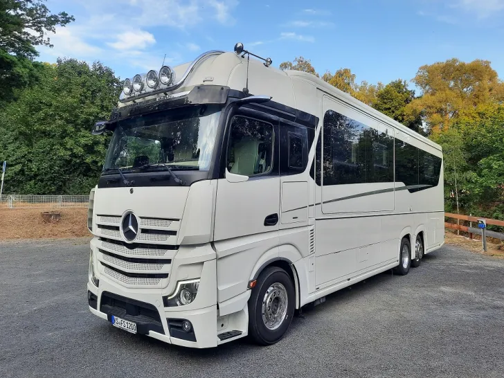 Fahrzeugbild Concorde Centurion 1200 GST #4