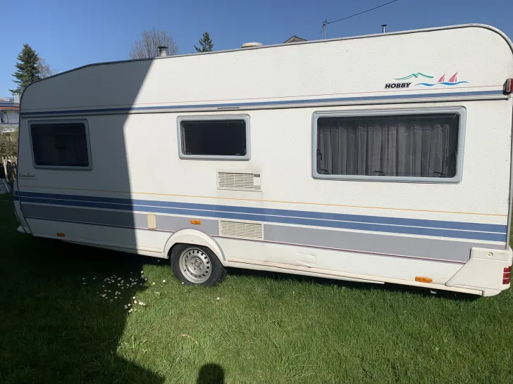 Fahrzeugbild Hobby Excellent 540 TÜV & Gas neu – viel Zubeh? #2