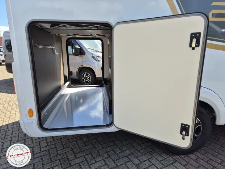Fahrzeugbild Bürstner B66 690 TD Listenpreis: 84.712€ #29