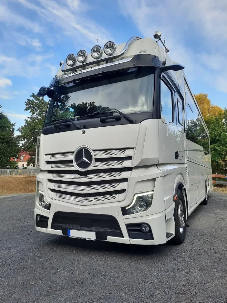 Fahrzeugbild Concorde Centurion 1200 GST #3