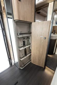 Fahrzeugbild Mobilvetta K Yacht Tekno Design 79 NB - mit Hubbett #32