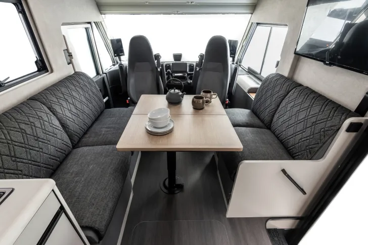 Fahrzeugbild Mobilvetta K Yacht Tekno Design 79 NB - mit Hubbett #44
