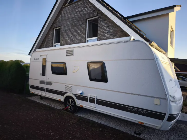 Fahrzeugbild Dethleffs Camper 560 FMK Top gepflegt, mit Dichtheitsga #1
