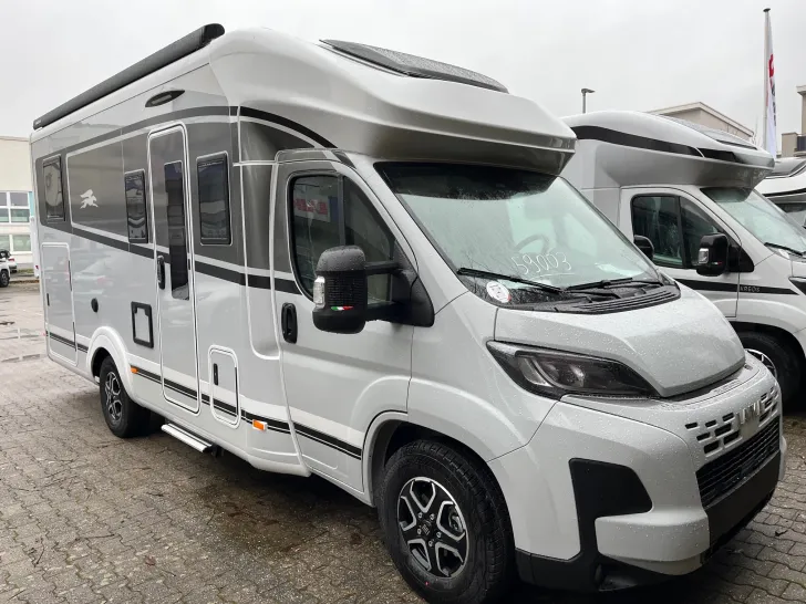 Fahrzeugbild Laika Ecovip L 3019 Titanio *Special Edition* #1