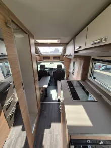 Fahrzeugbild Weinsberg X-CURSION VAN 500 LT EDITION [PEPPER] Sat-TV-Markise #9