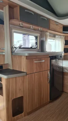 Fahrzeugbild Hymer Eriba Feeling 425 Neuwertig #24