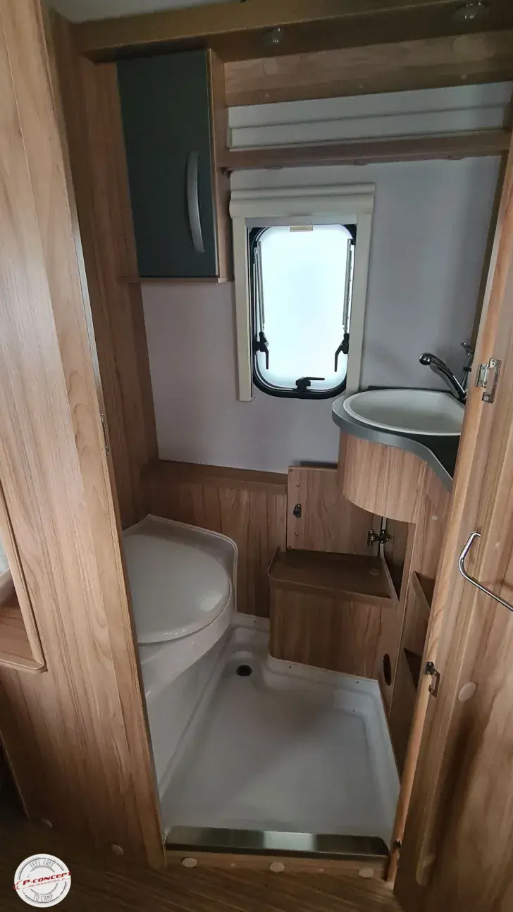 Fahrzeugbild Hymer Eriba Feeling 425 Neuwertig #32