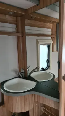 Fahrzeugbild Hymer Eriba Feeling 425 Neuwertig #34