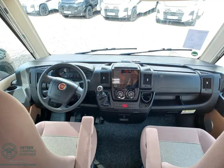 Fahrzeugbild Malibu I 410 Top gepflegt! #7
