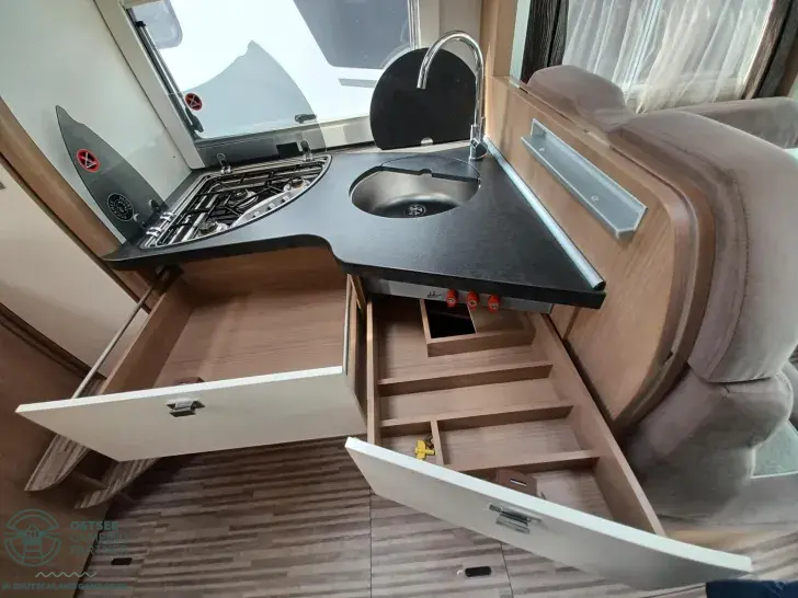 Fahrzeugbild Malibu I 410 Top gepflegt! #16