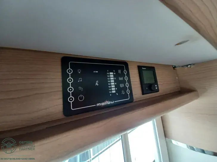 Fahrzeugbild Malibu I 410 Top gepflegt! #24