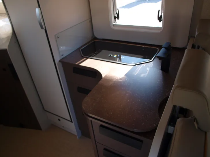 Fahrzeugbild Bürstner B66 690 TD Polster "Stone"/Automatik/SAT #9
