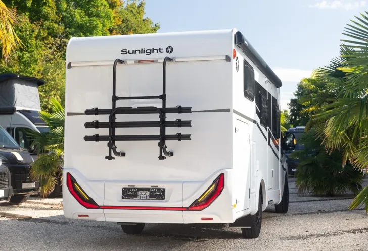 Fahrzeugbild Sunlight Adventure V 67S 7m L  2,14m B  594 KG Zuladung #3