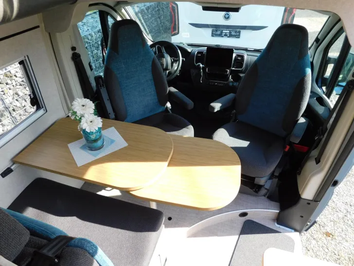 Fahrzeugbild Hymer Redwood 600 Automatik, Combi 6DE, Navi+Kamera #9