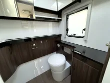 Fahrzeugbild Hobby Prestige 560 WFU 2.000 kg LM-Felgen silber #20