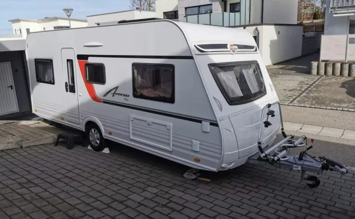 Fahrzeugbild Bürstner Averso Plus 520 TL #1