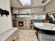 Fahrzeugbild Kabe Imperial 780 DGLE B10 Queensbett #6