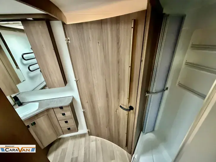 Fahrzeugbild Kabe Imperial 780 DGLE B10 Queensbett #14