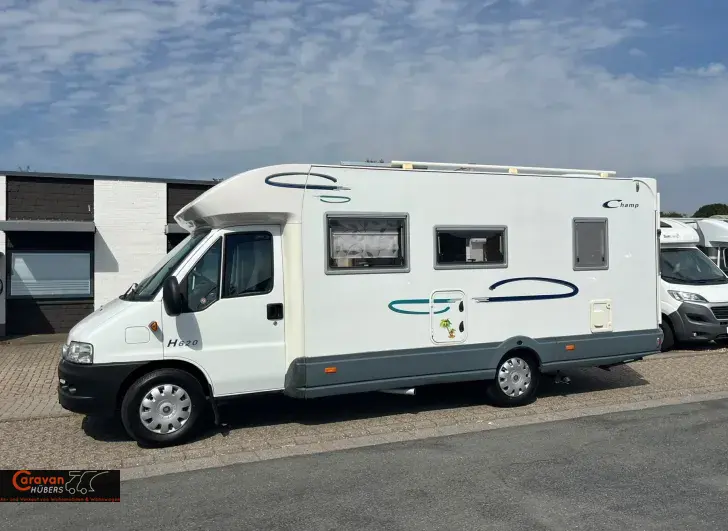 Fahrzeugbild Cristall Champ H 620 #1