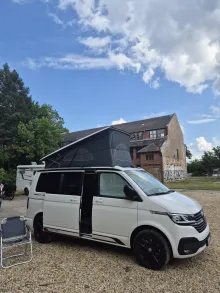 Fahrzeugbild VW California T6.1 Beach Camper Edition 204 PS*4Motion*2.5to-AHK*LED*+ #2
