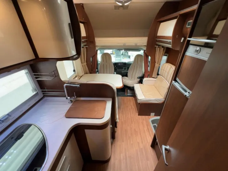 Fahrzeugbild Elnagh Prince 55L/Festbett/Garage/Markise #8
